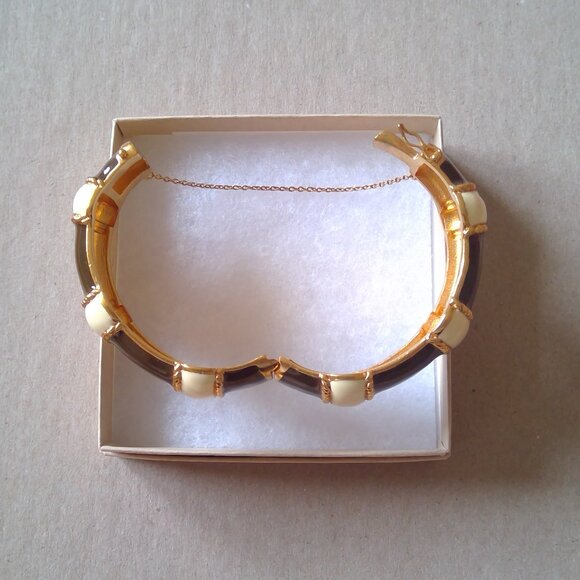 J Crew Factory Enamel Bracelet with Dainty Chain - Picture 8 of 12